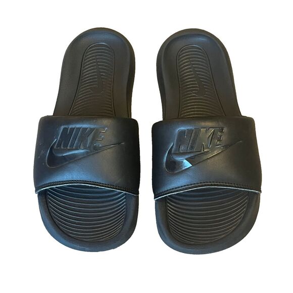 Nike Benassi Black Name Logo Slides‎ Mens 6 Womens 7.5 UK 5.5 EU 38.5 - Picture 1 of 7